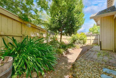 426 Woodley Way Santa Rosa CA 95409