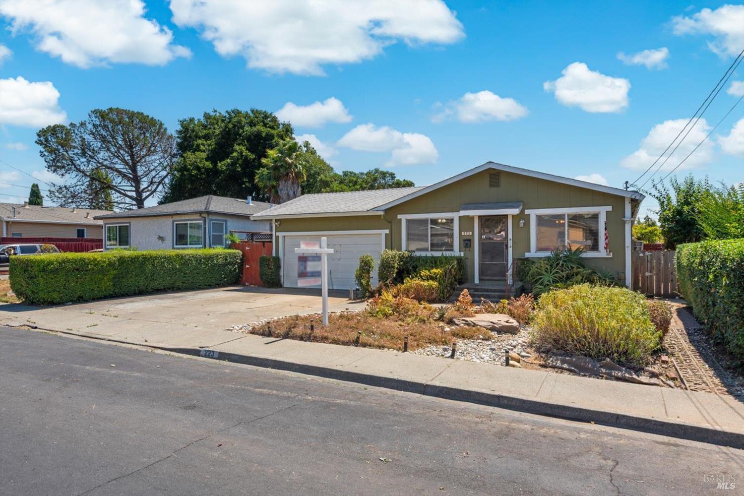 223 W Carolyn Drive American Canyon CA 94503