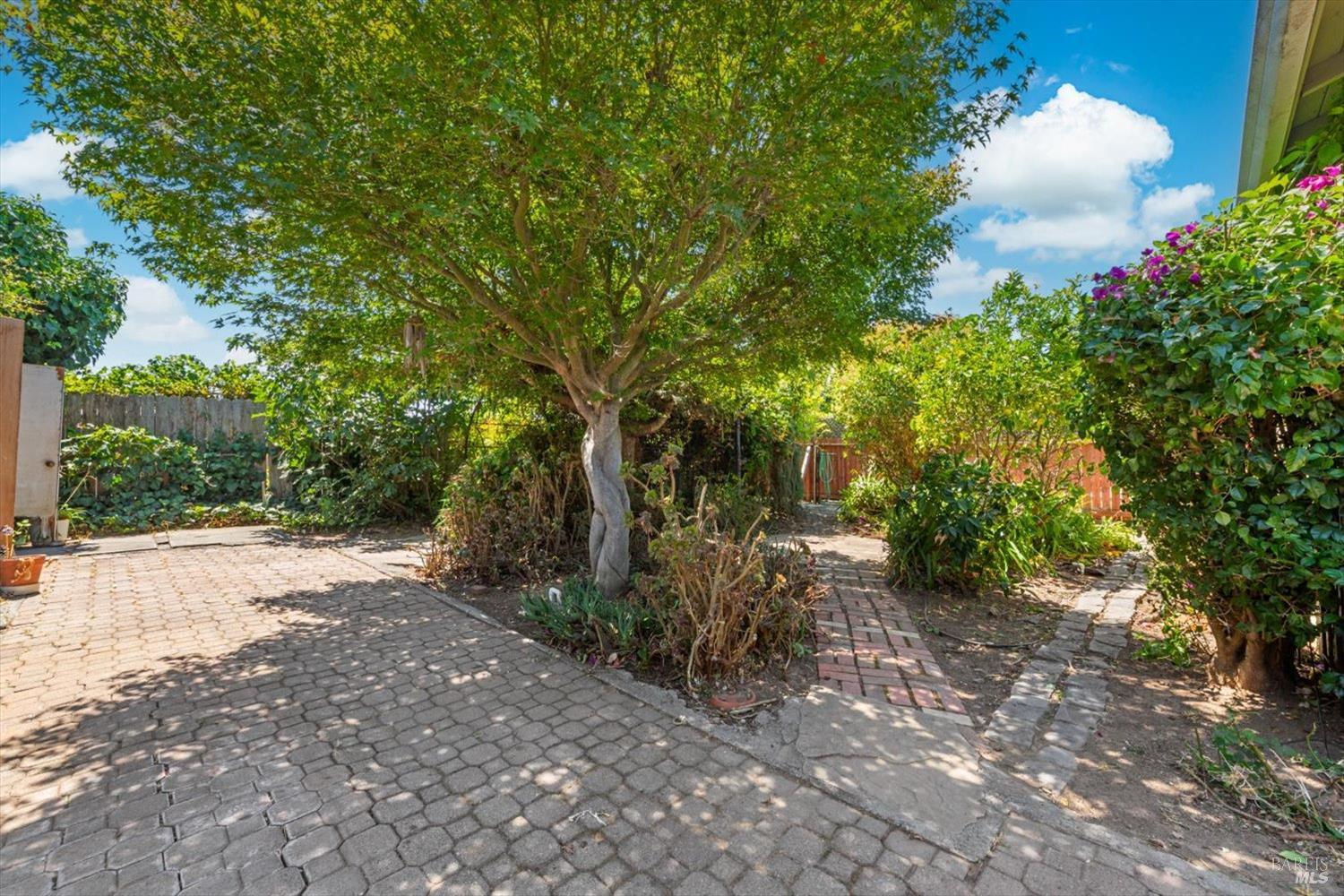 223 W Carolyn Drive American Canyon CA 94503