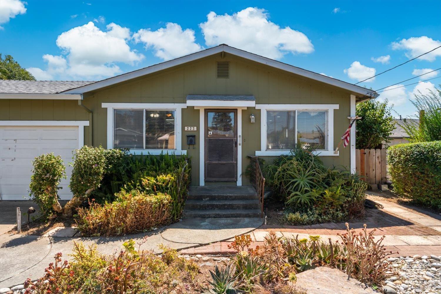 223 W Carolyn Drive American Canyon CA 94503