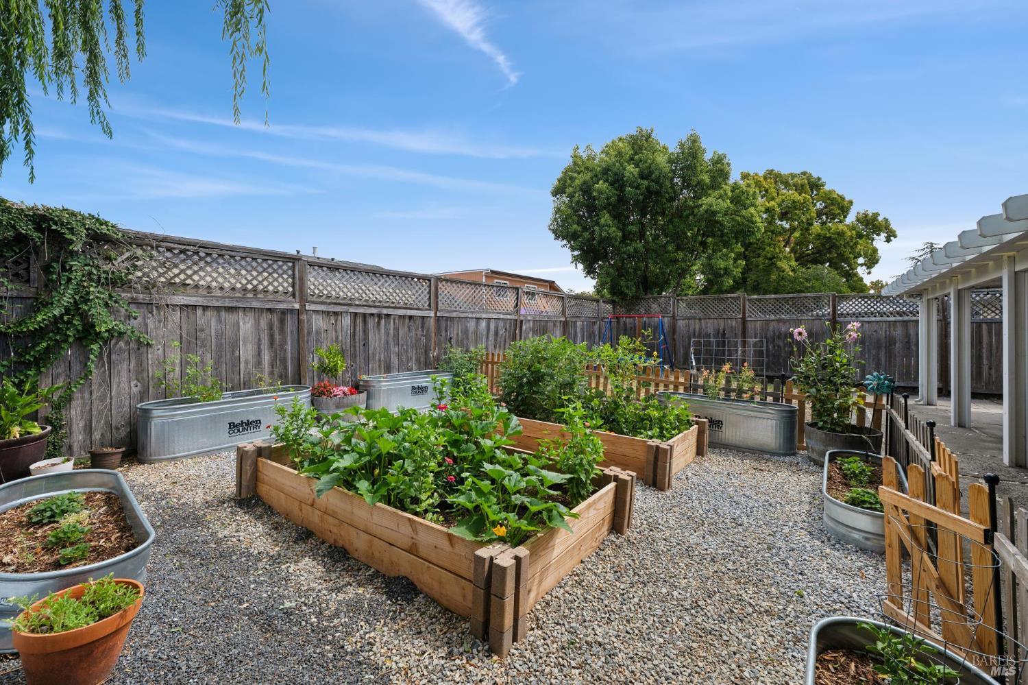 7187 Circle Drive Rohnert Park CA 94928