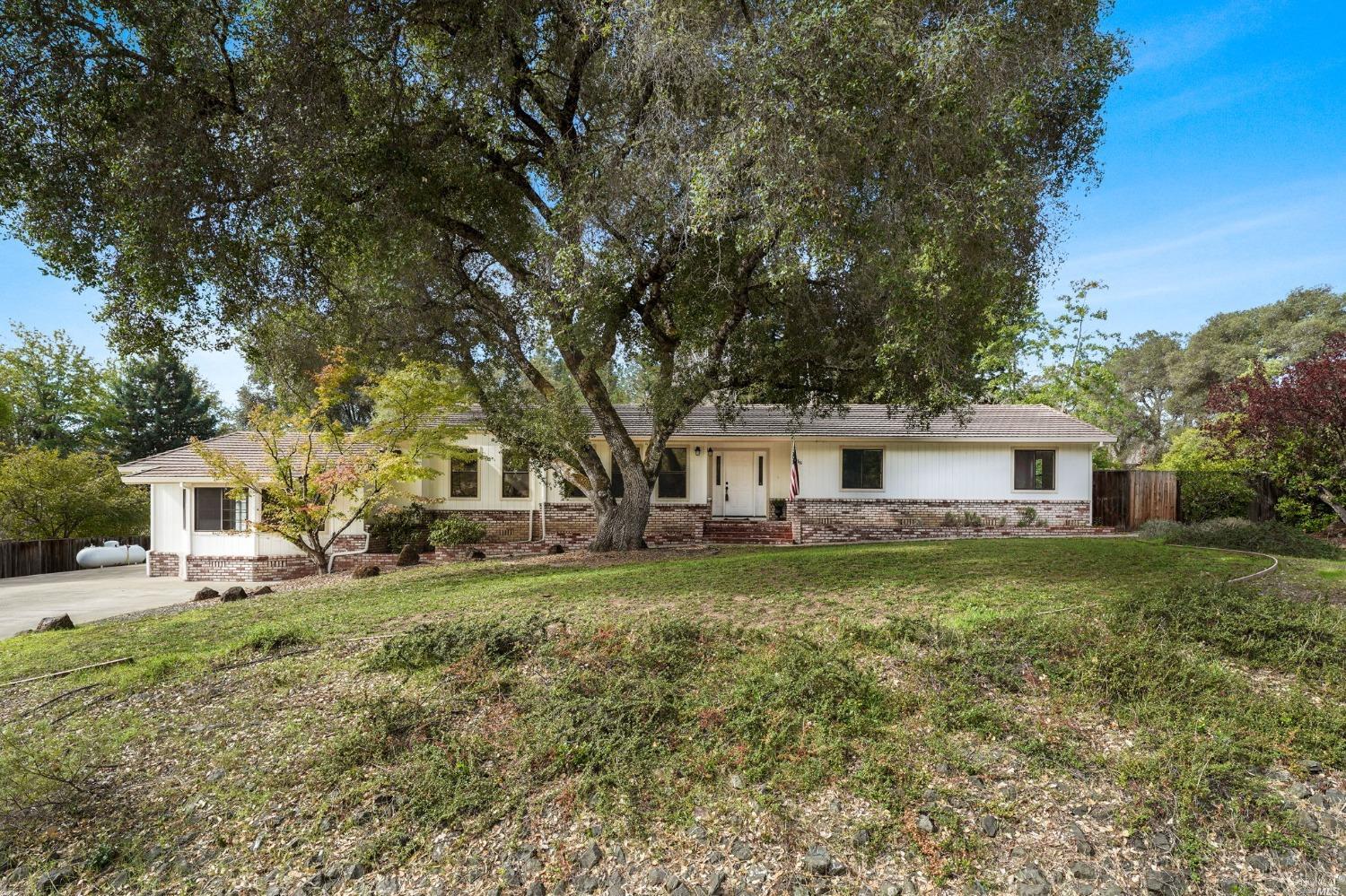 1161 Vista Verde Road Ukiah CA 95482