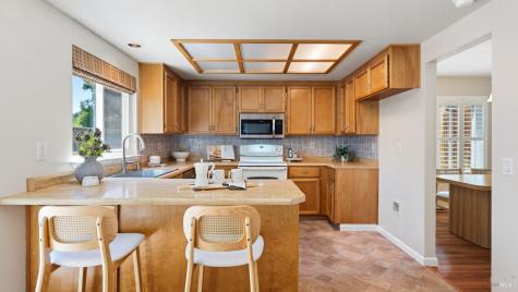 846 Winton Drive Petaluma CA 94954