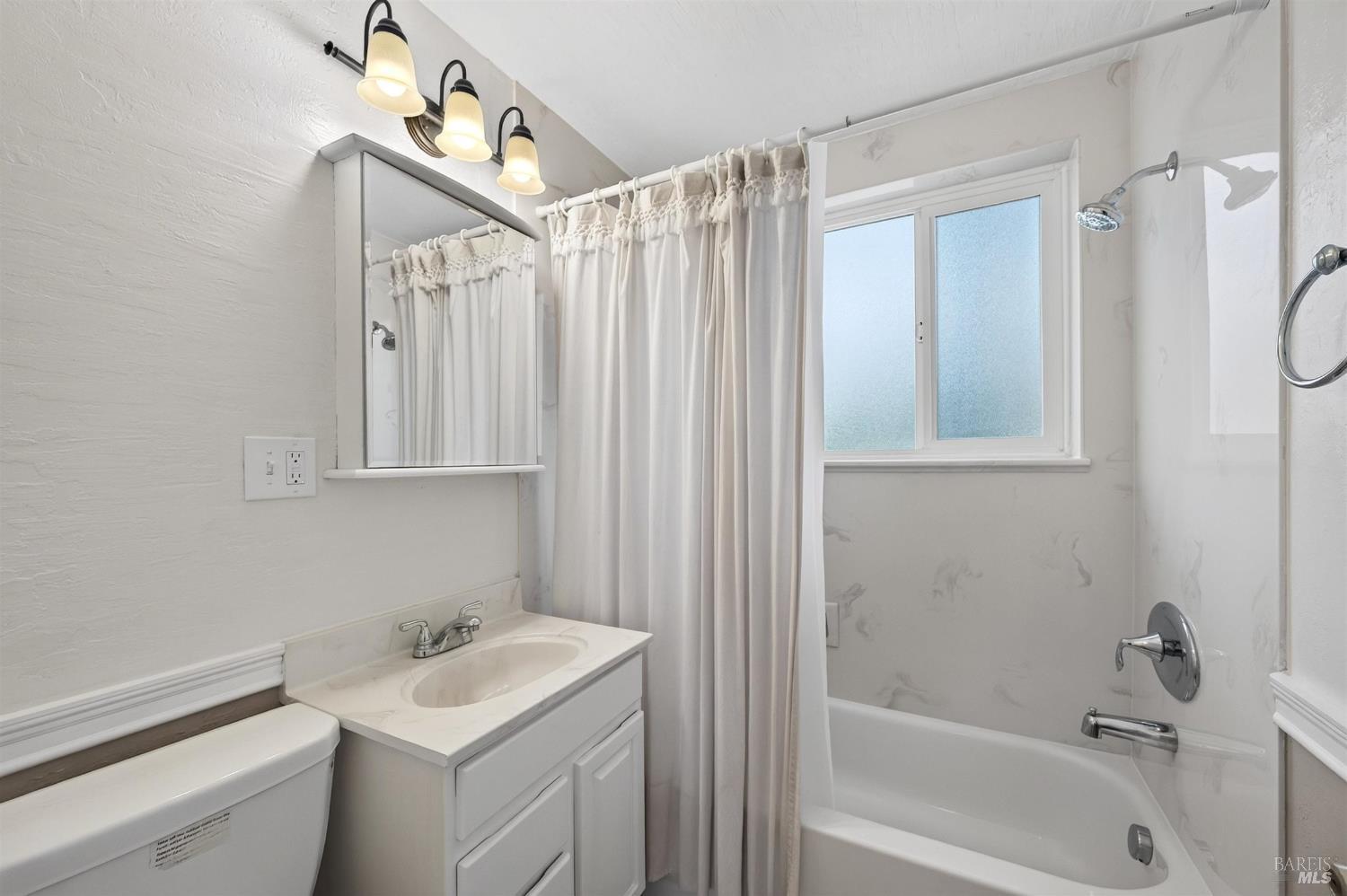 81 Buena Vista Benicia CA 94510