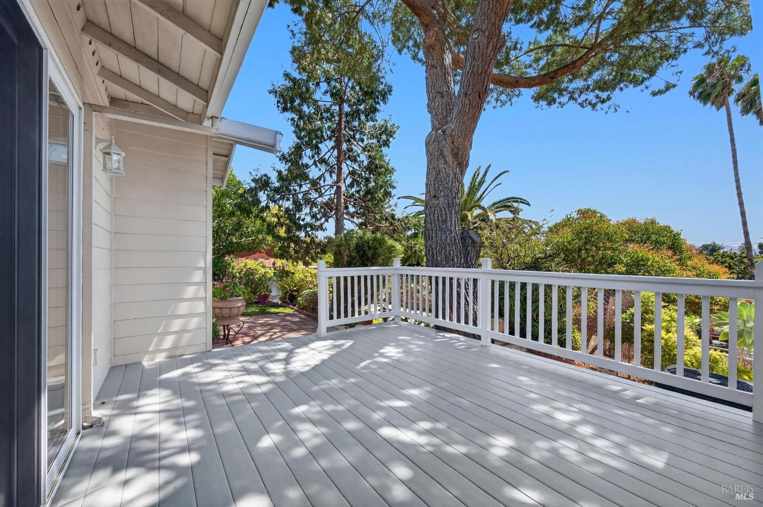 81 Buena Vista Benicia CA 94510