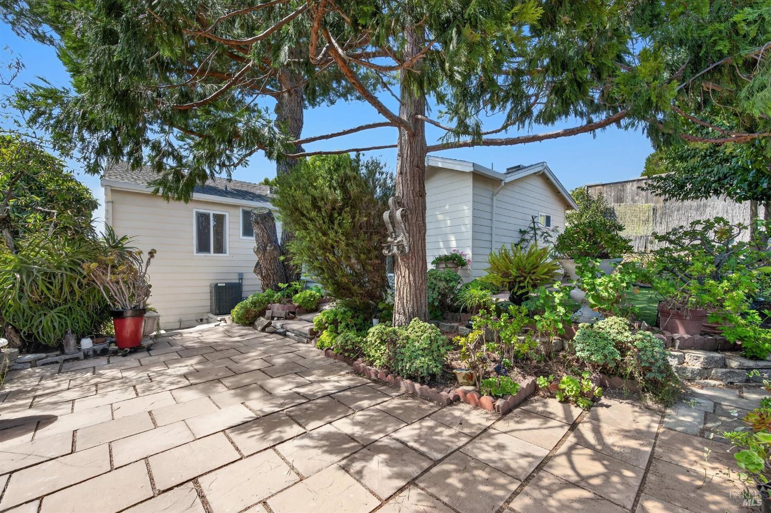 81 Buena Vista Benicia CA 94510