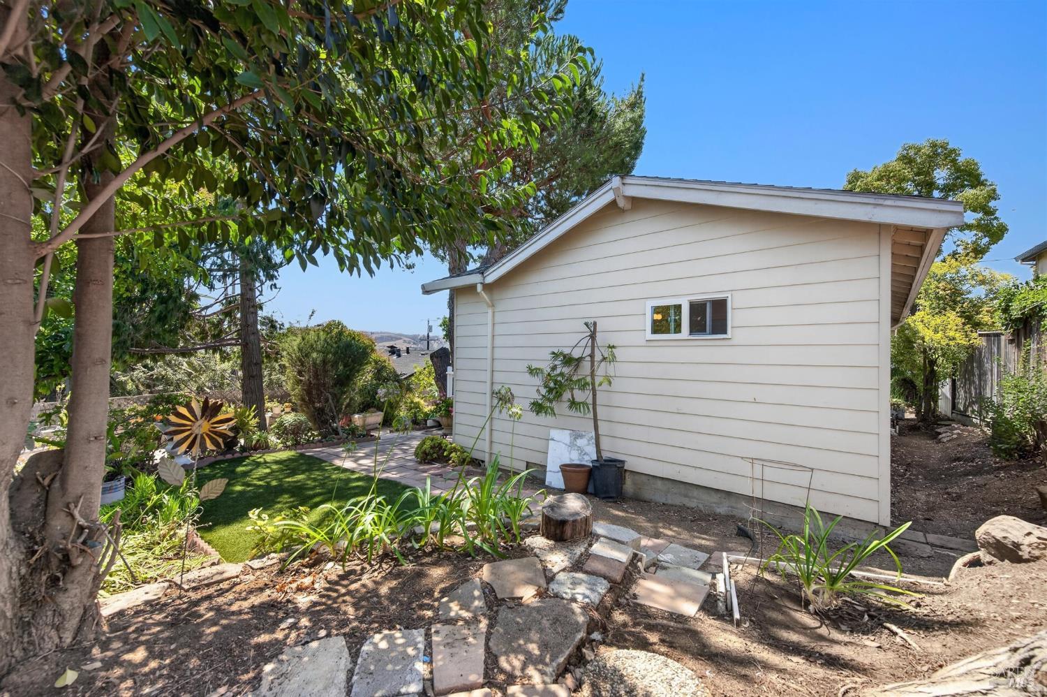 81 Buena Vista Benicia CA 94510