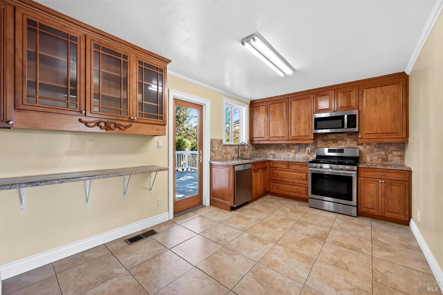 81 Buena Vista Benicia CA 94510