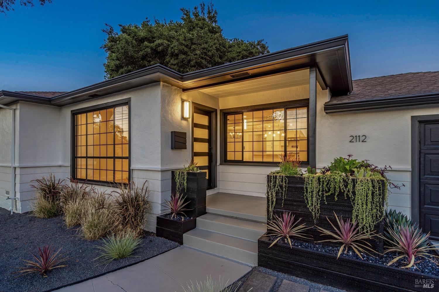 2112 Berkeley Drive Santa Rosa CA 95401