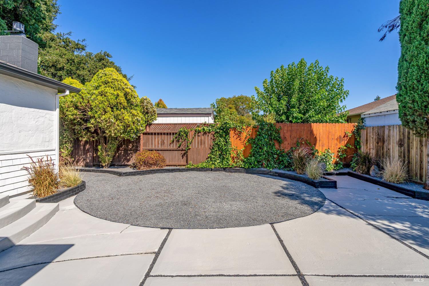 2112 Berkeley Drive Santa Rosa CA 95401