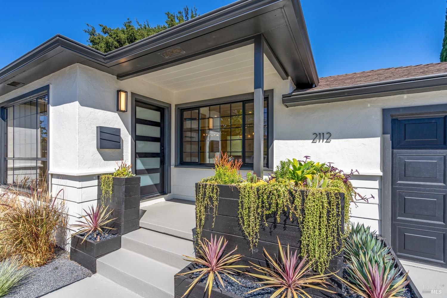 2112 Berkeley Drive Santa Rosa CA 95401