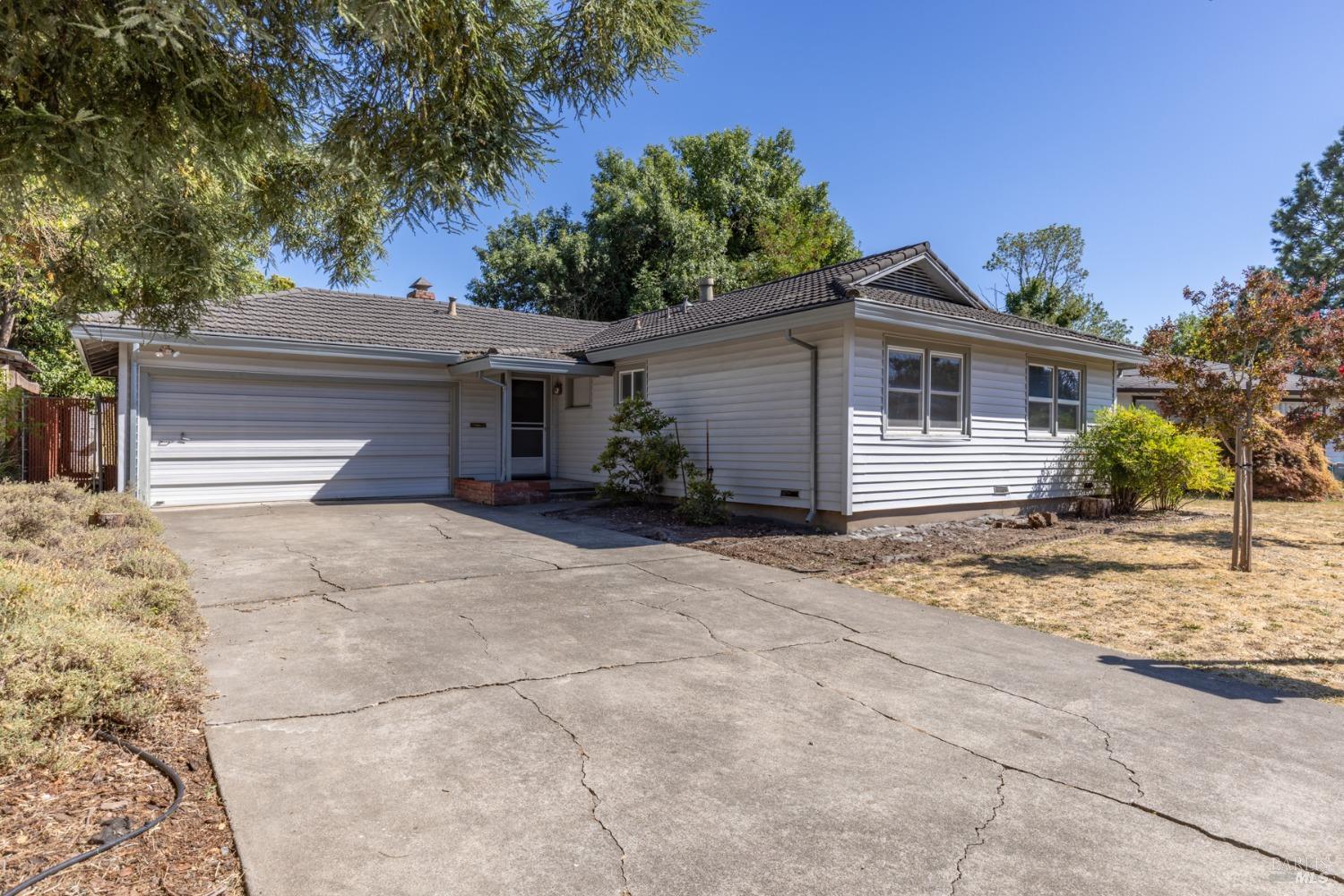 1227 Wyoming Drive Santa Rosa CA 95405