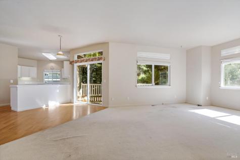 602 Deerfield Lane Petaluma CA 94952