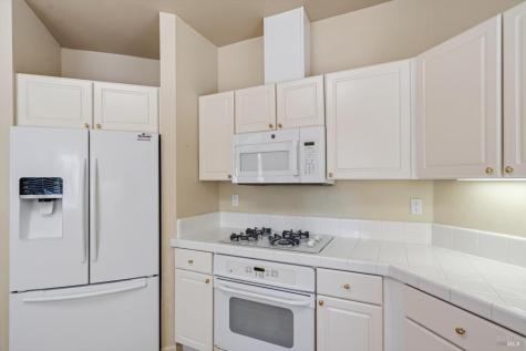 602 Deerfield Lane Petaluma CA 94952