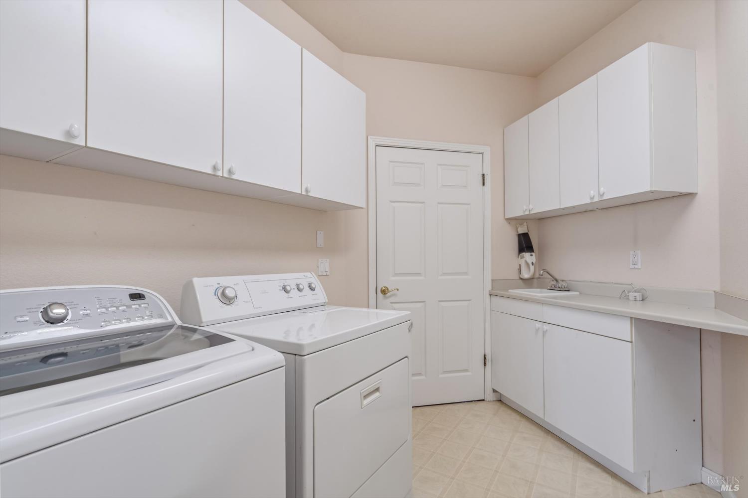 602 Deerfield Lane Petaluma CA 94952