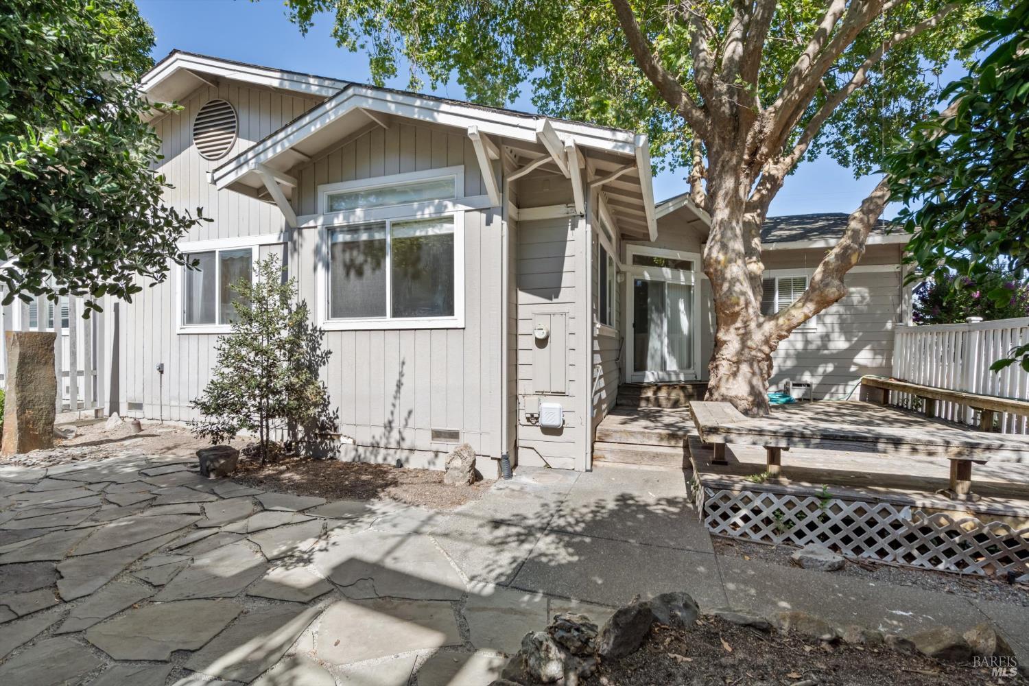 602 Deerfield Lane Petaluma CA 94952