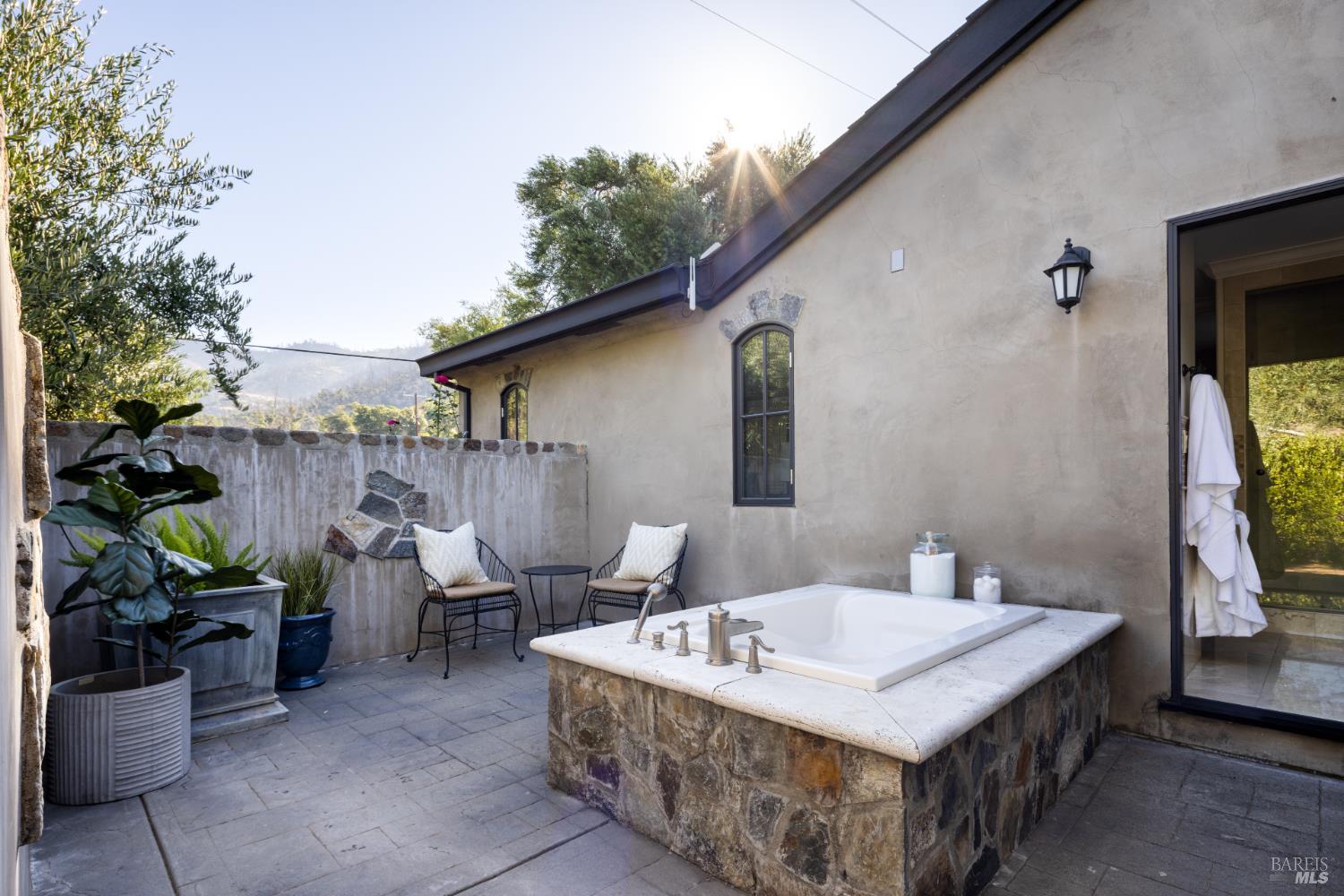 800 Lommel Road Calistoga CA 94515