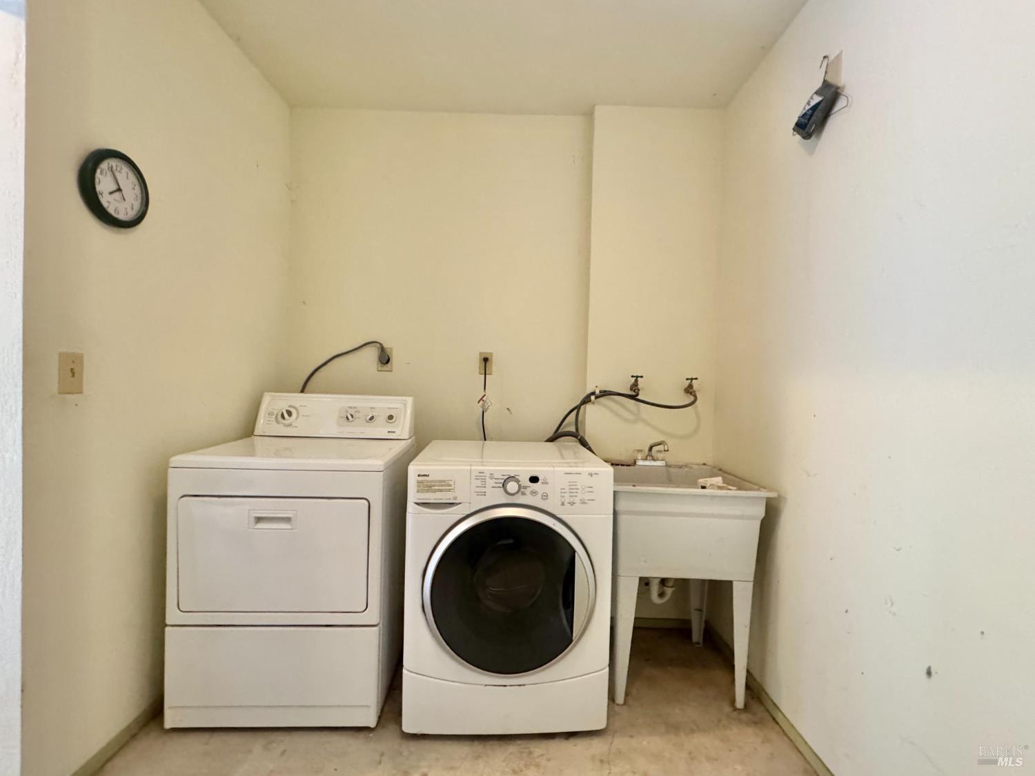 5083 Dry Creek Road Napa CA 94558