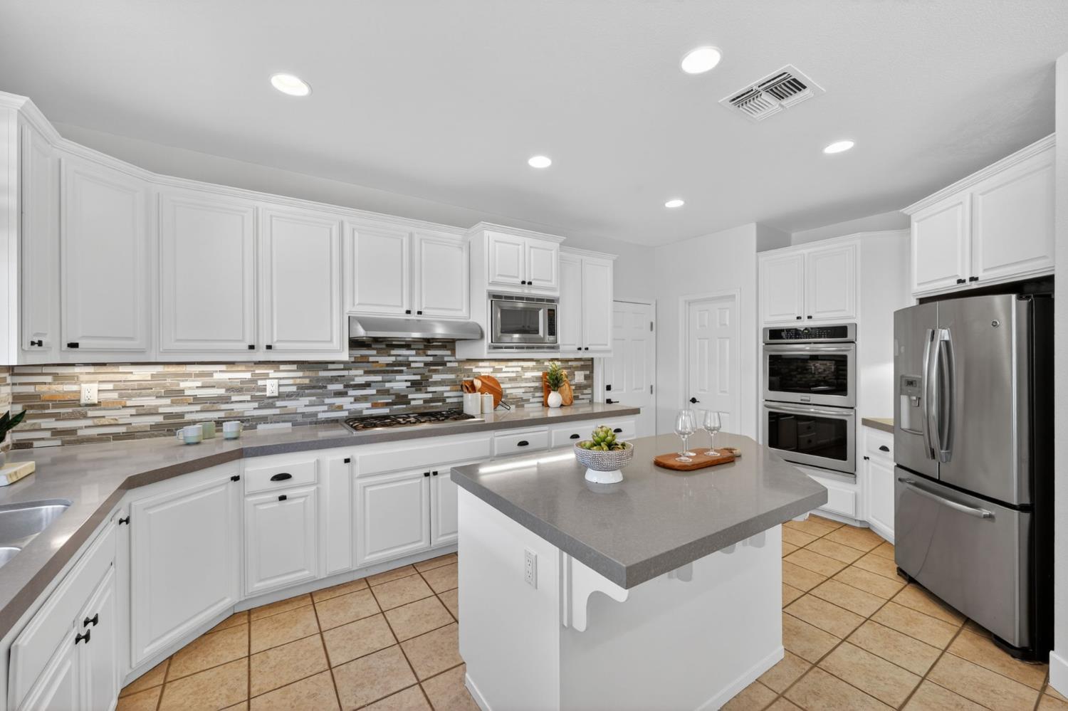 5622 Marden Street Davis CA 95618
