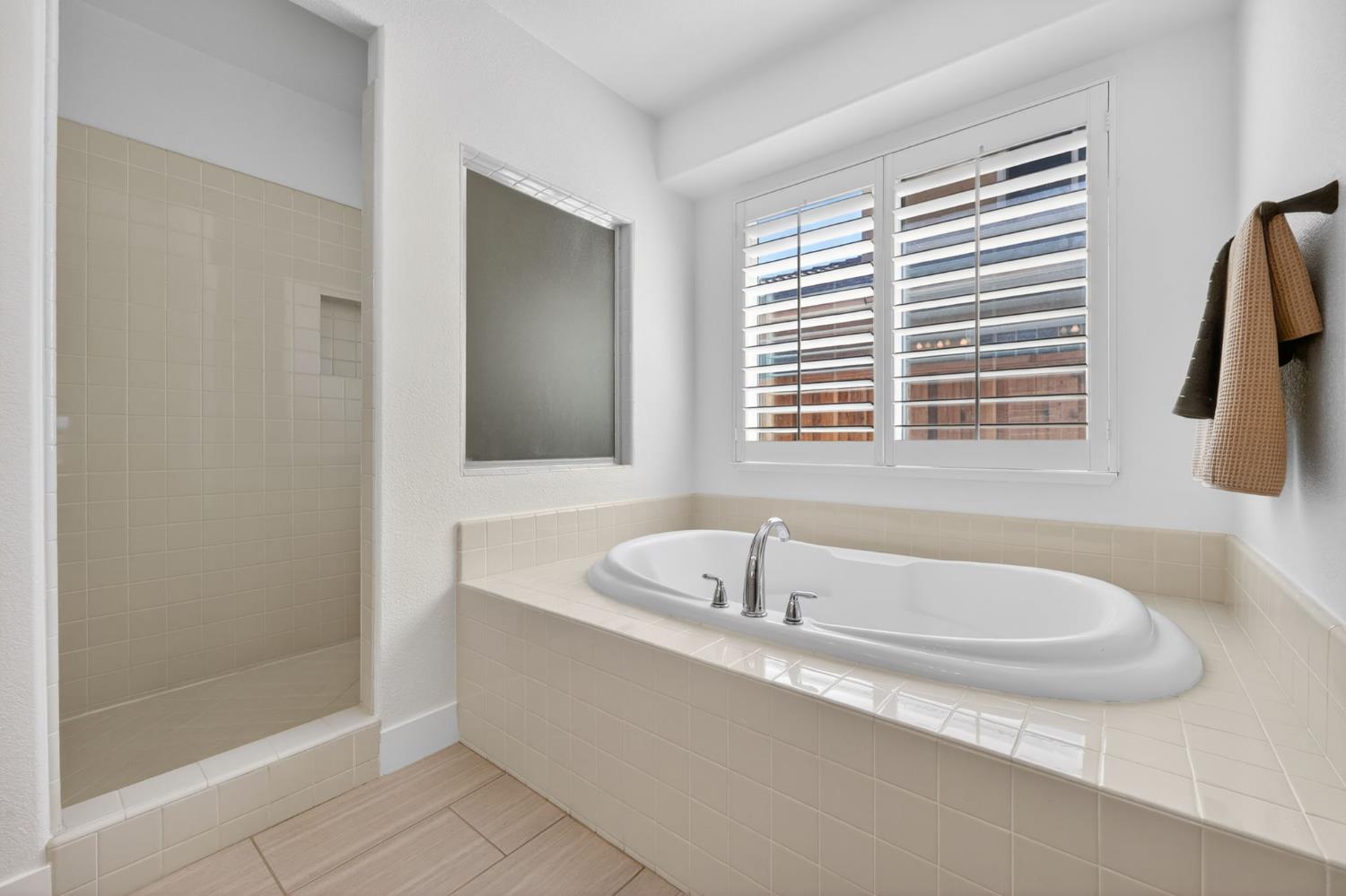 5622 Marden Street Davis CA 95618