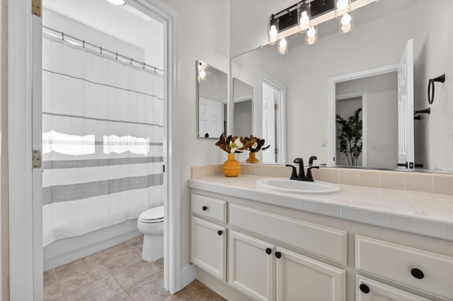 5622 Marden Street Davis CA 95618