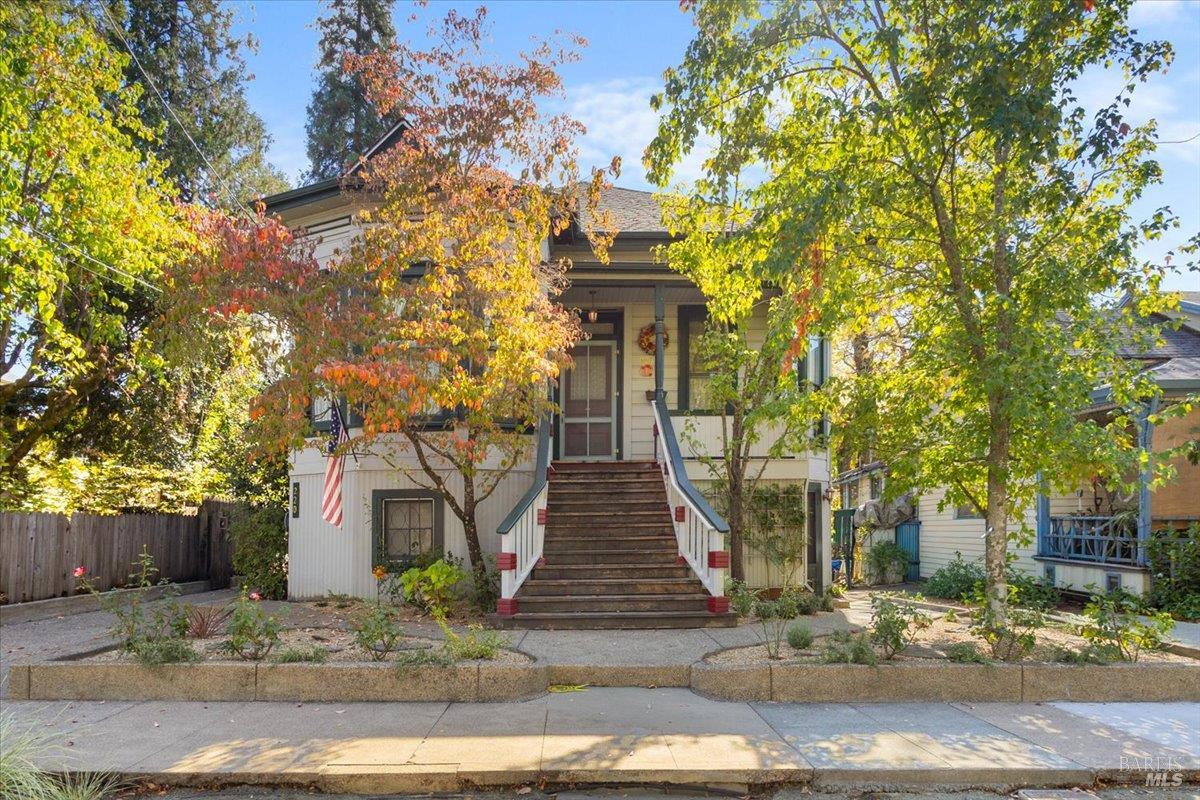 220 North Street Healdsburg CA 95448