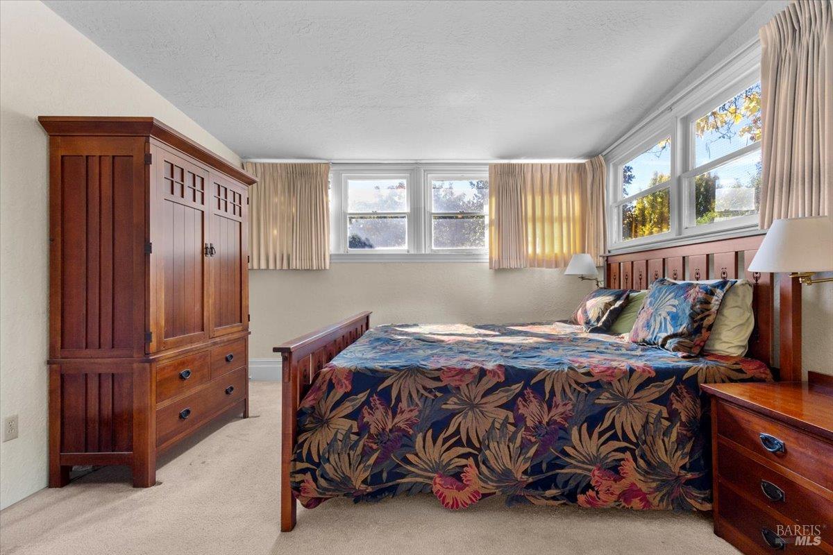 220 North Street Healdsburg CA 95448