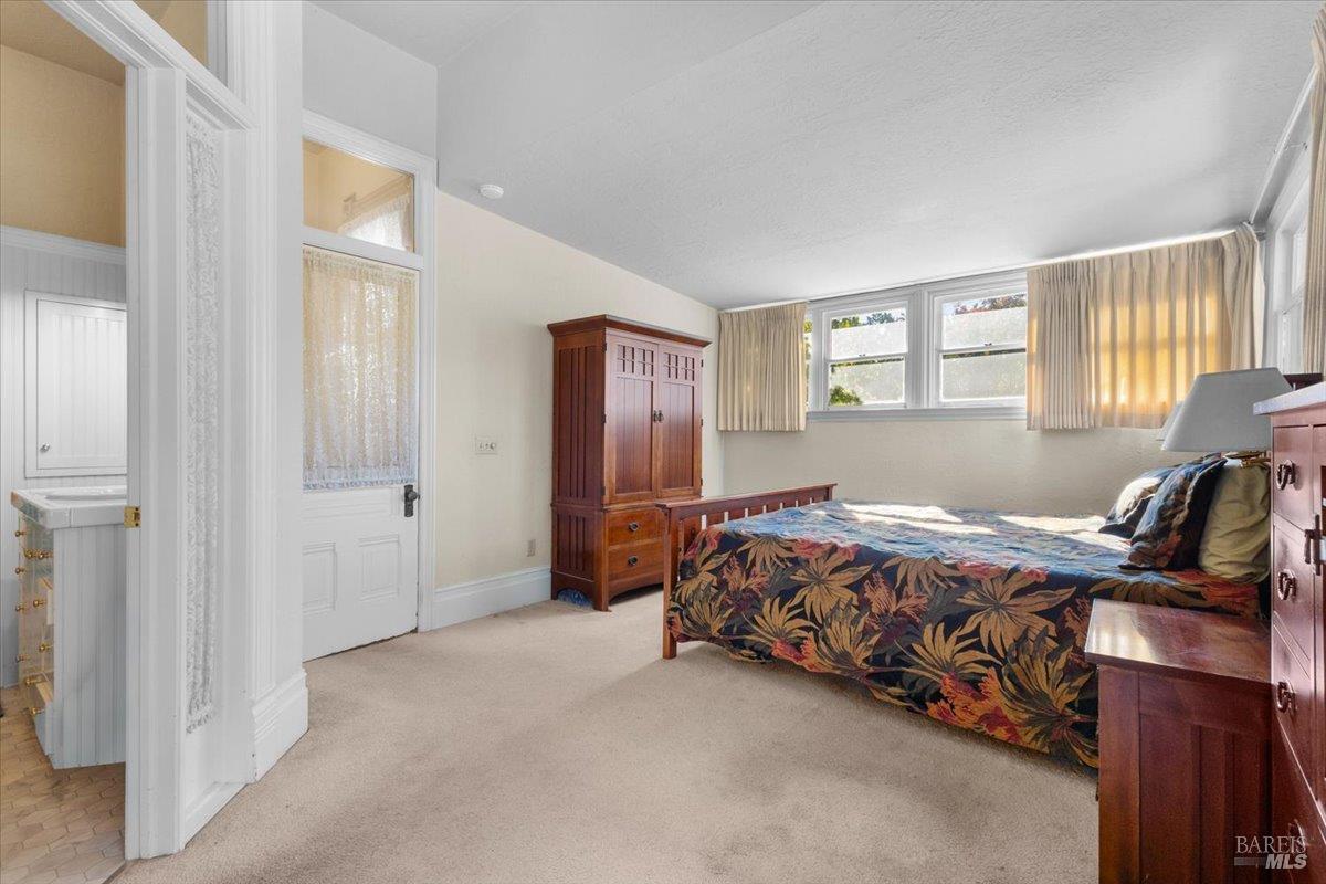 220 North Street Healdsburg CA 95448