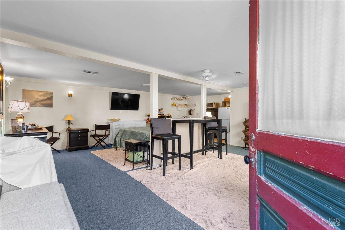220 North Street Healdsburg CA 95448