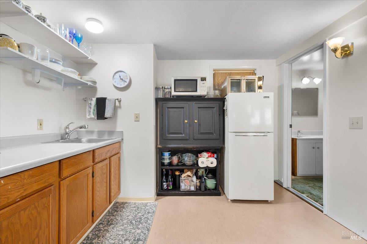 220 North Street Healdsburg CA 95448