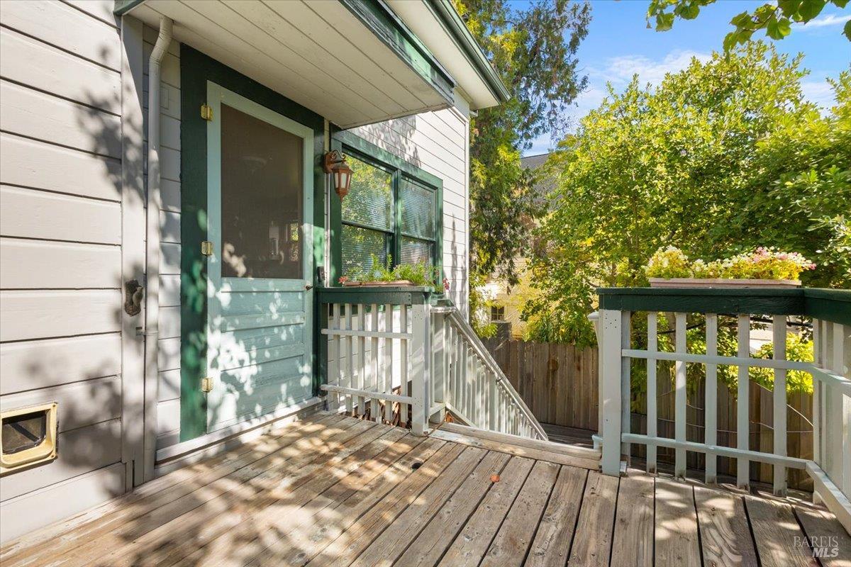 220 North Street Healdsburg CA 95448