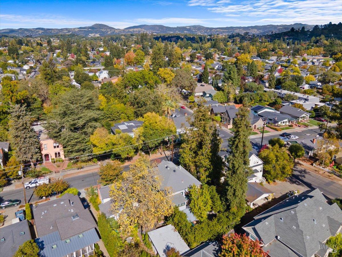 220 North Street Healdsburg CA 95448