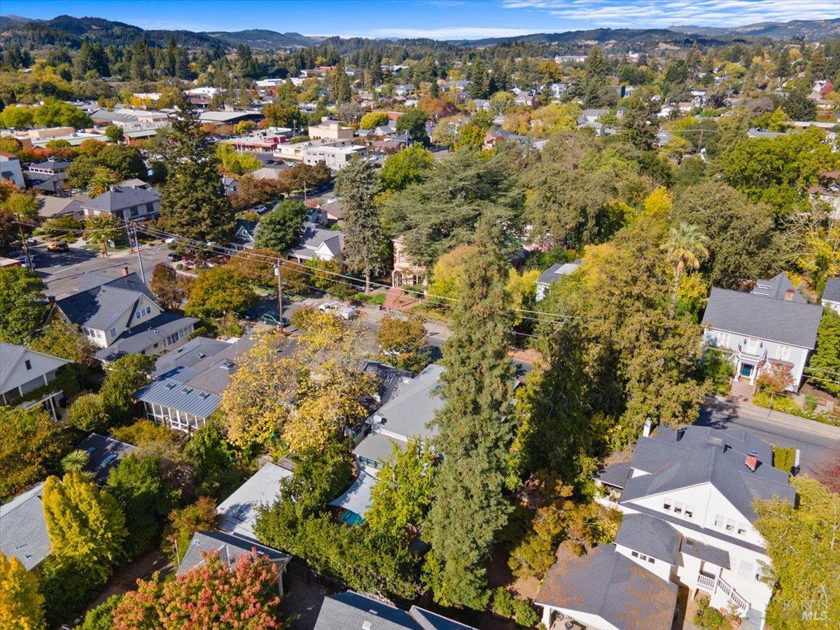220 North Street Healdsburg CA 95448