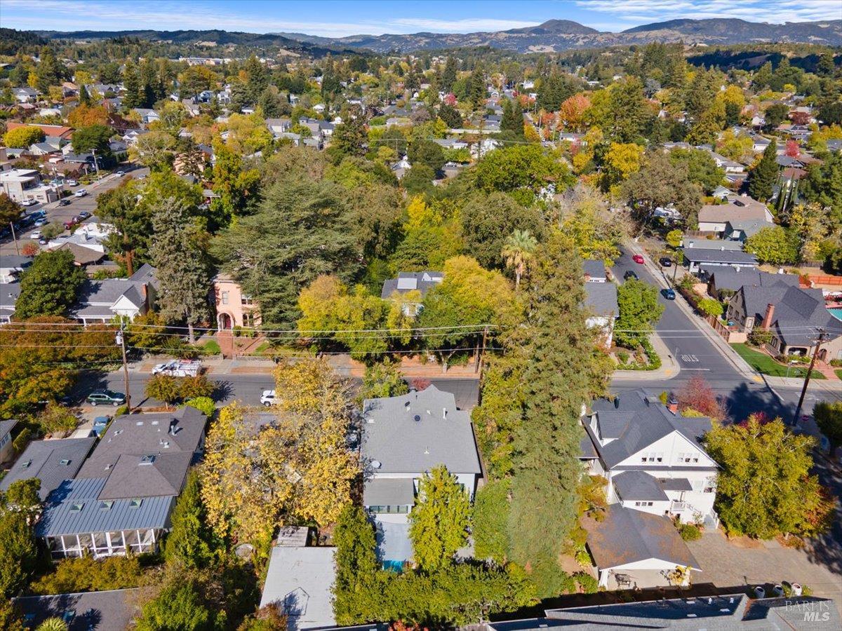220 North Street Healdsburg CA 95448
