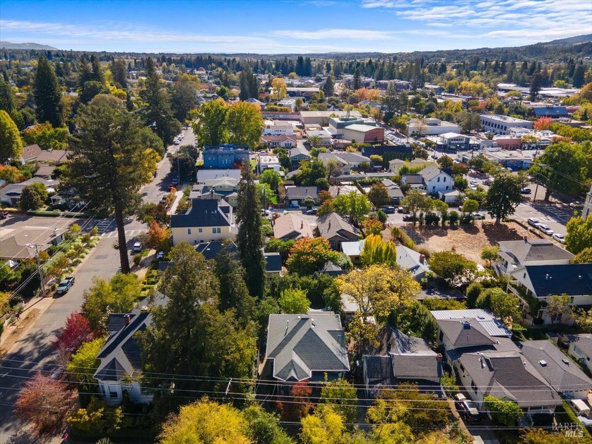 220 North Street Healdsburg CA 95448