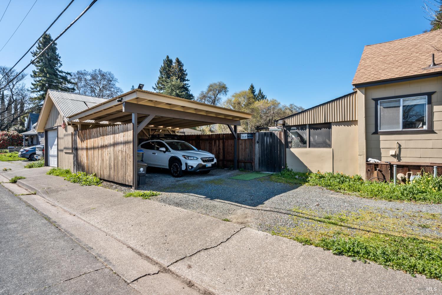 221 Ford Street Ukiah CA 95482