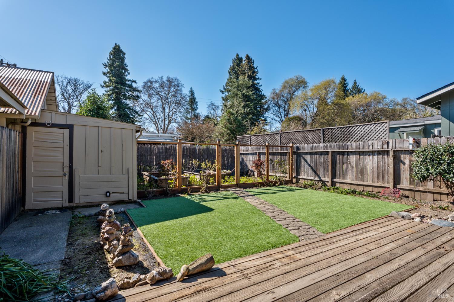 221 Ford Street Ukiah CA 95482