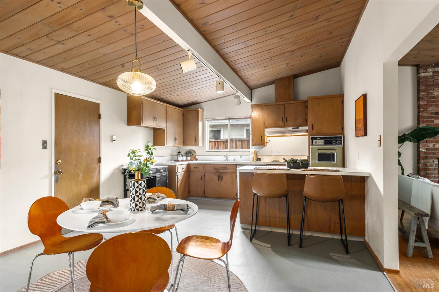 3828 Little Rock Avenue Santa Rosa CA 95405