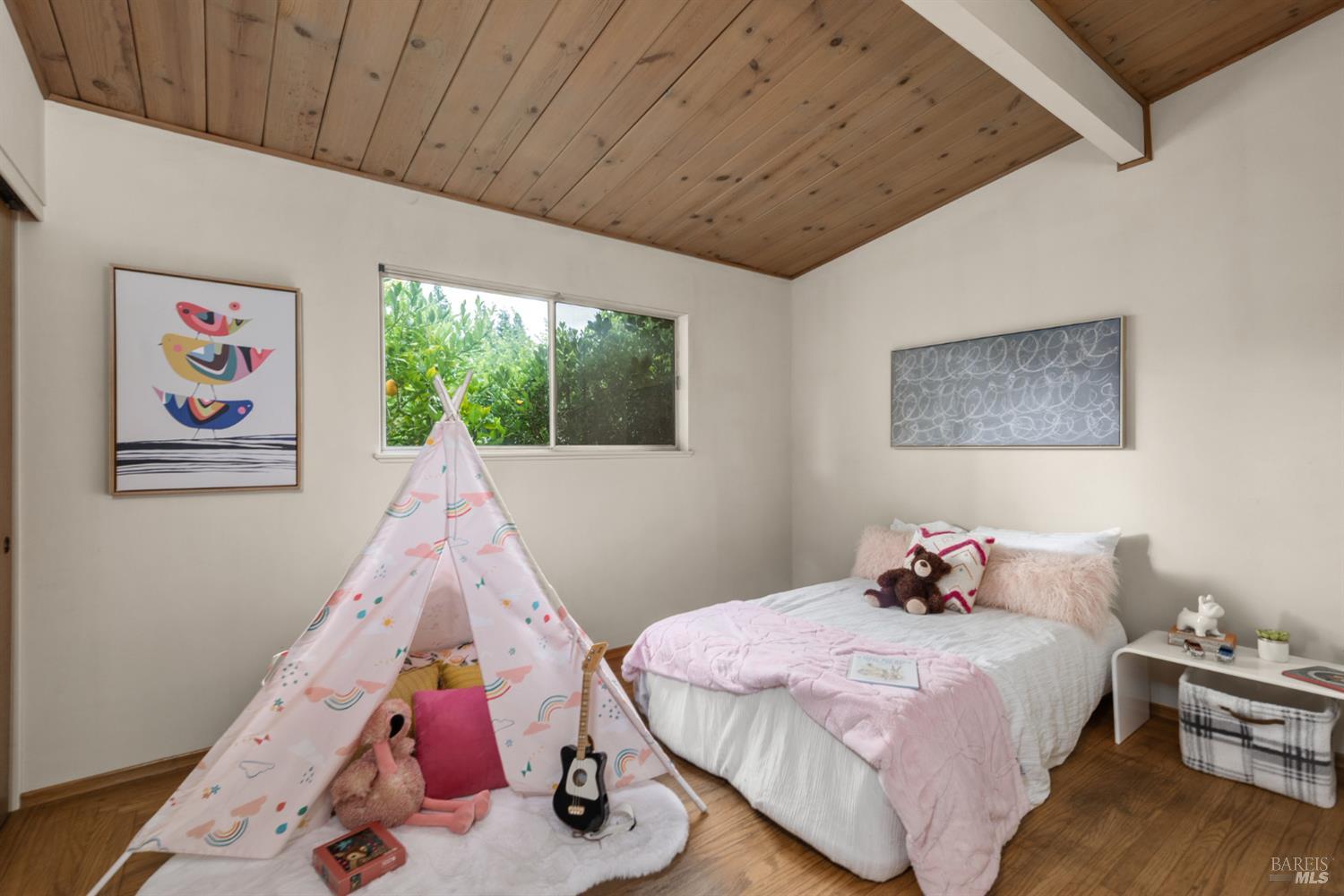 3828 Little Rock Avenue Santa Rosa CA 95405