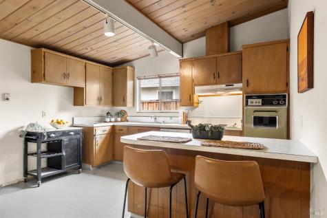 3828 Little Rock Avenue Santa Rosa CA 95405