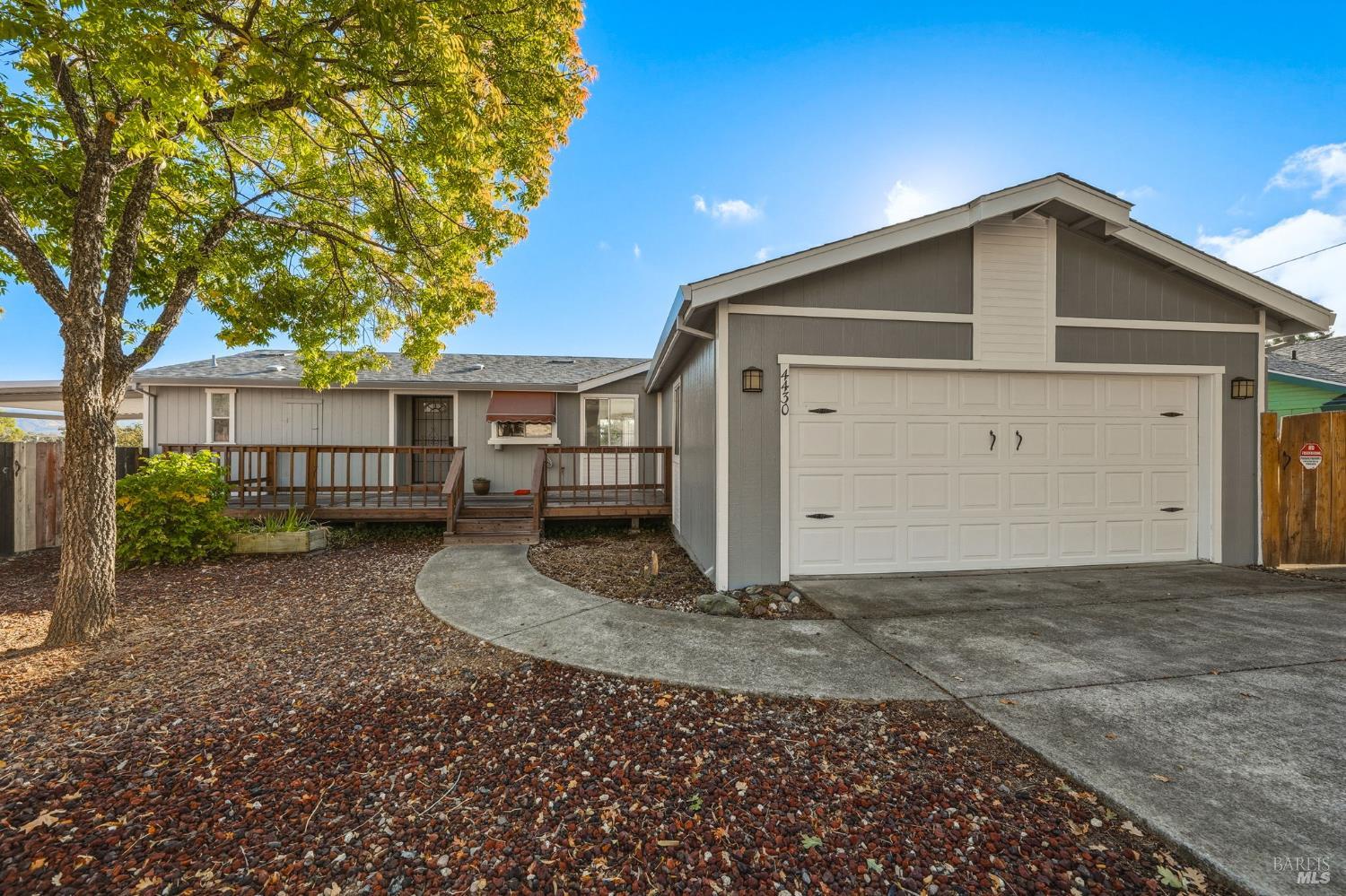 4430 Oak Avenue Lakeport CA 95453