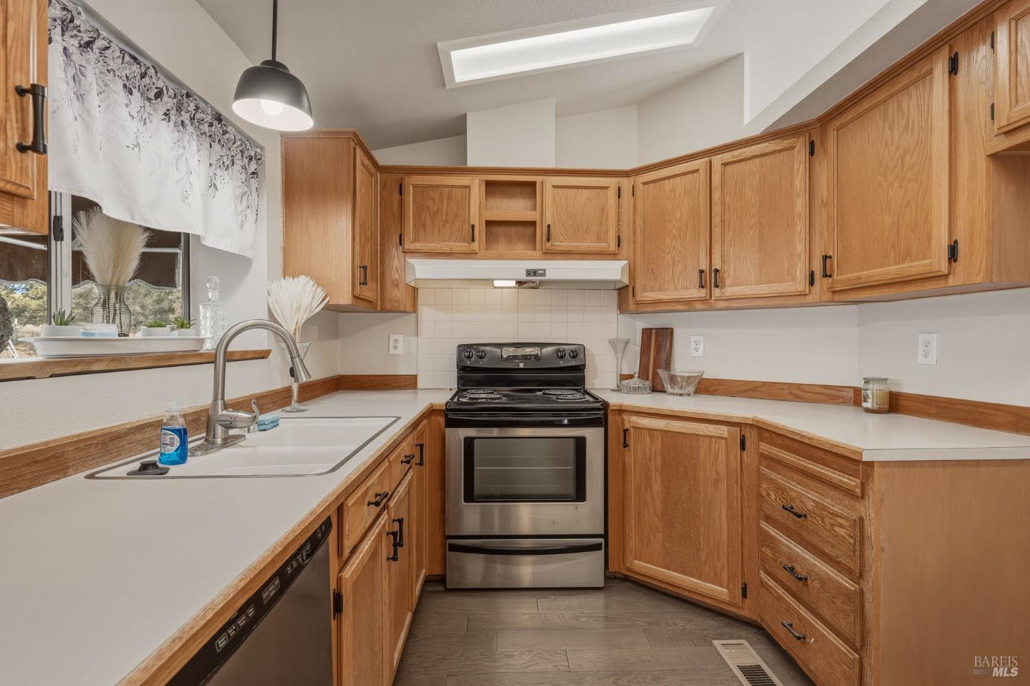 4430 Oak Avenue Lakeport CA 95453