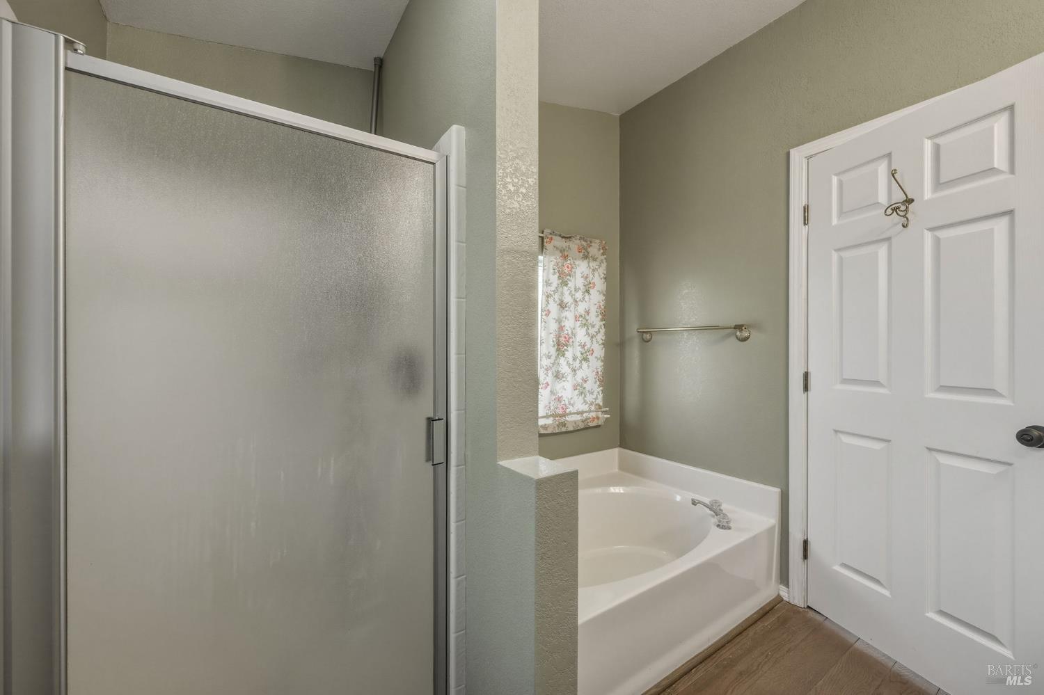4430 Oak Avenue Lakeport CA 95453