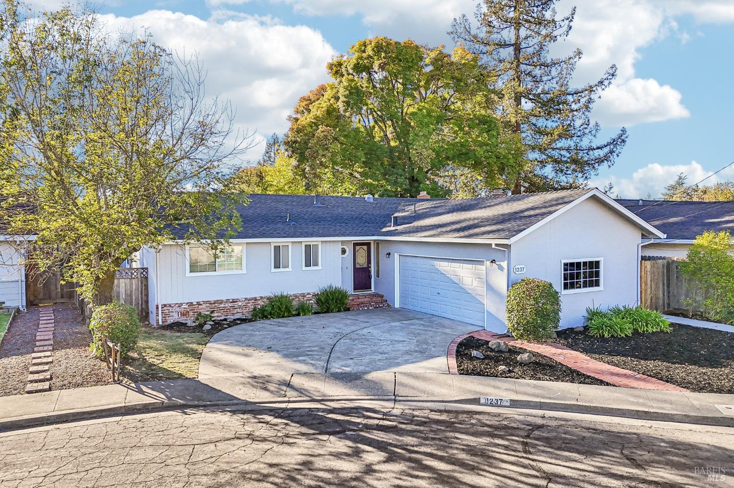 1237 Kodiak Court Santa Rosa CA 95405