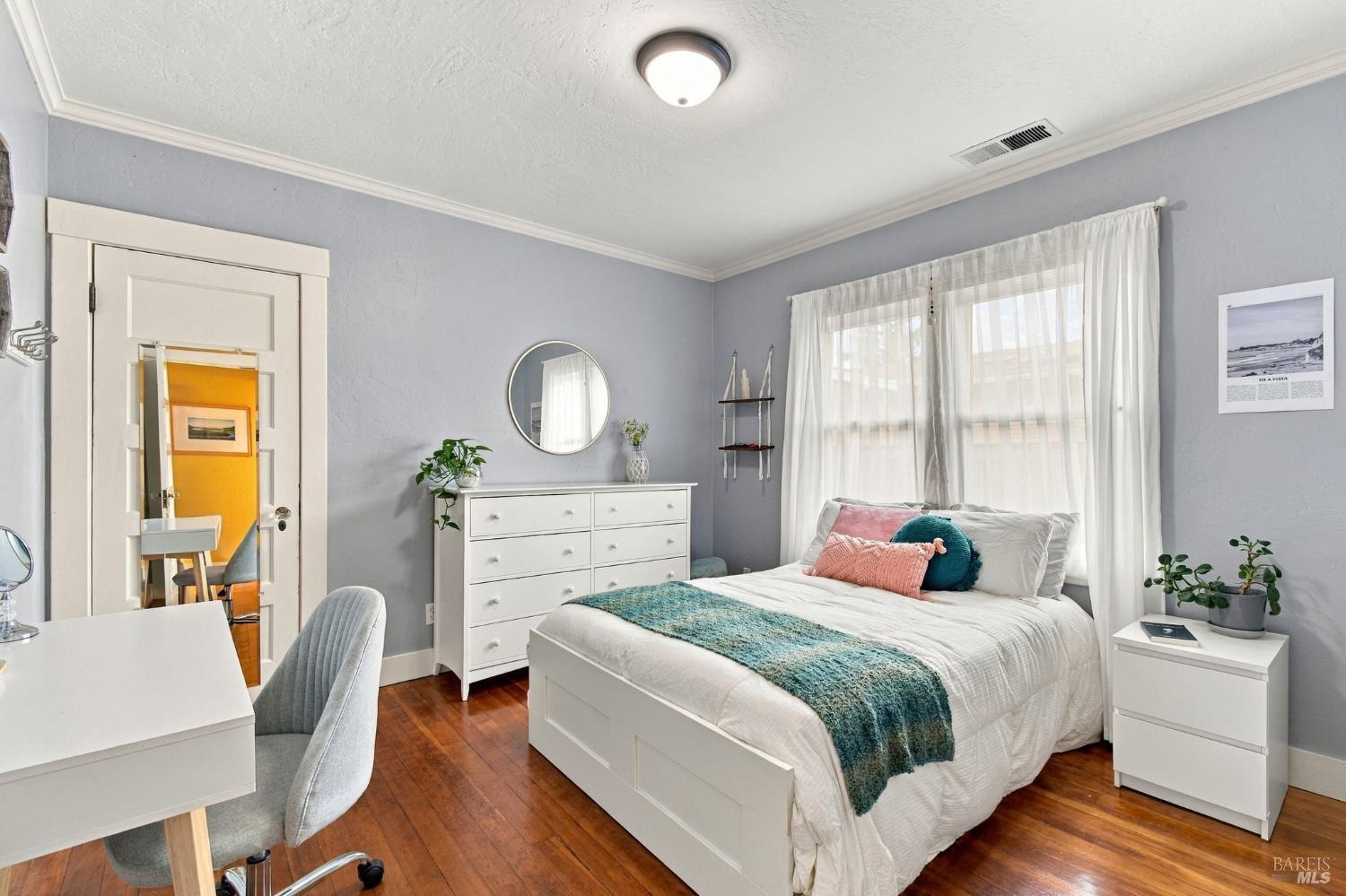 637 Wright Street Santa Rosa CA 95404