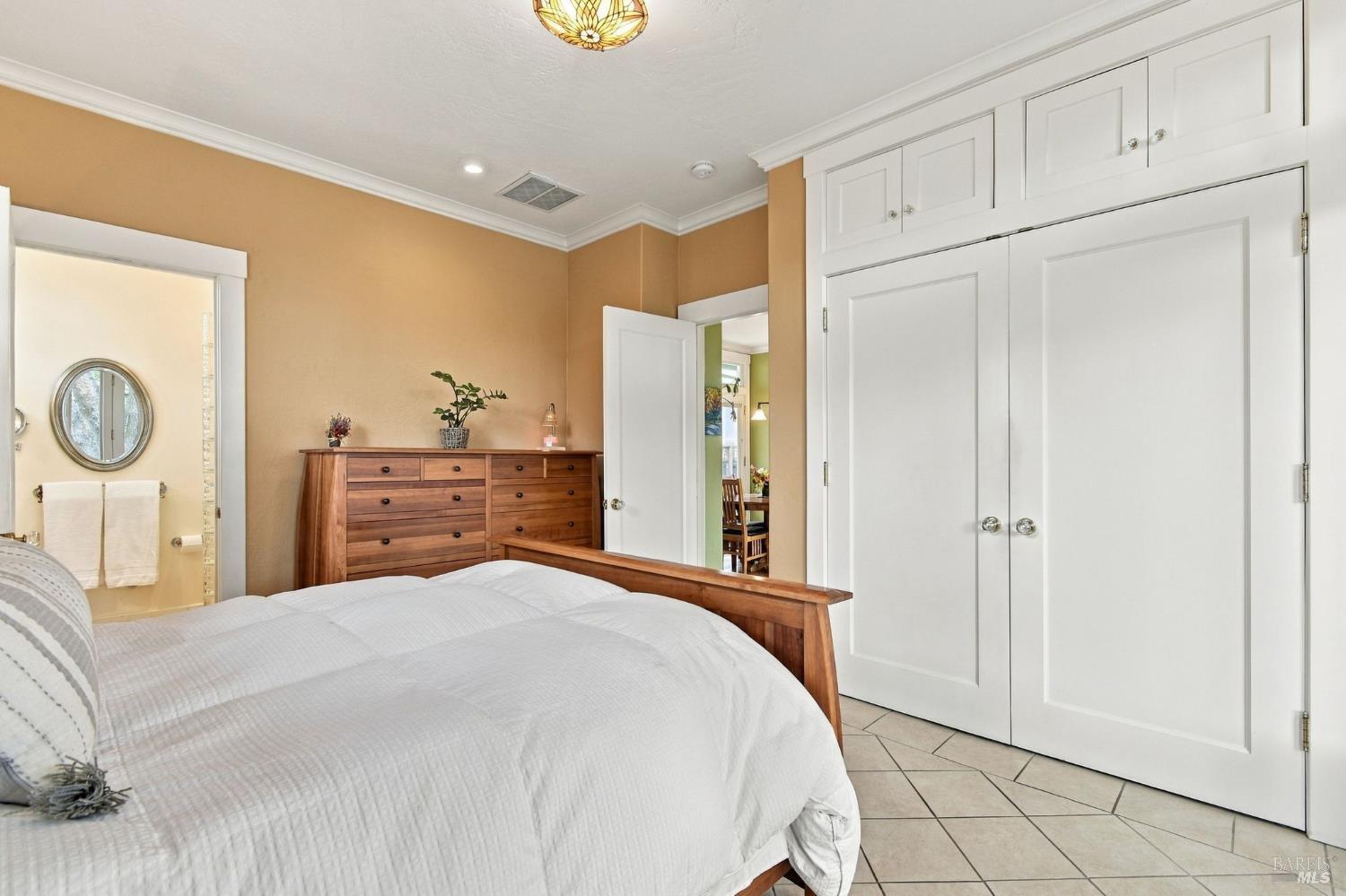 637 Wright Street Santa Rosa CA 95404