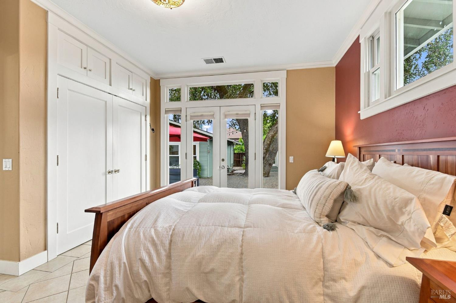 637 Wright Street Santa Rosa CA 95404