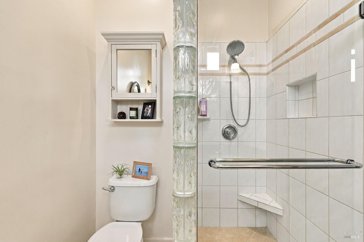 637 Wright Street Santa Rosa CA 95404