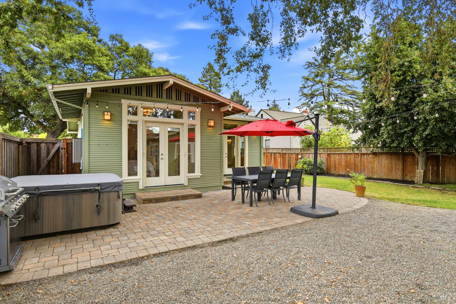 637 Wright Street Santa Rosa CA 95404