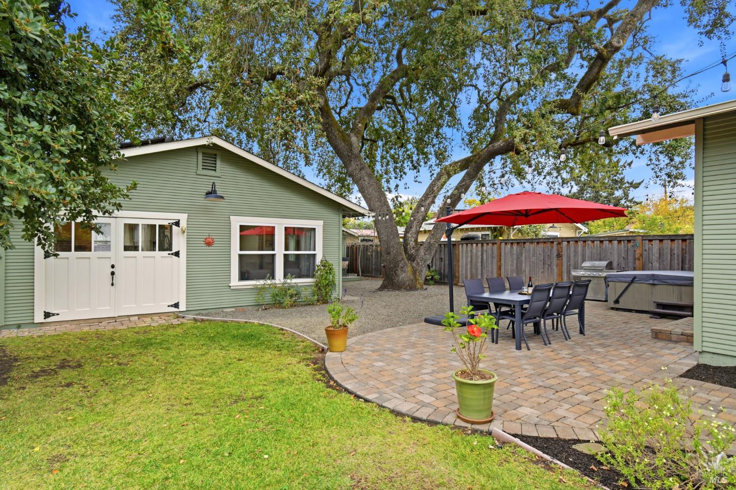 637 Wright Street Santa Rosa CA 95404